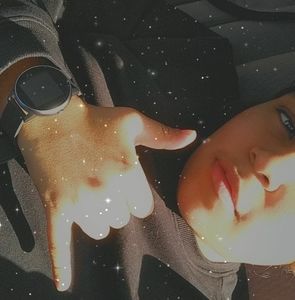 Meet your Posher, Ally